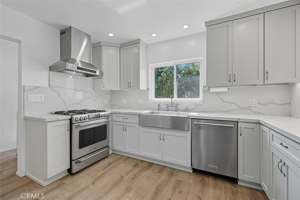 3644 S Cabrillo Avenue