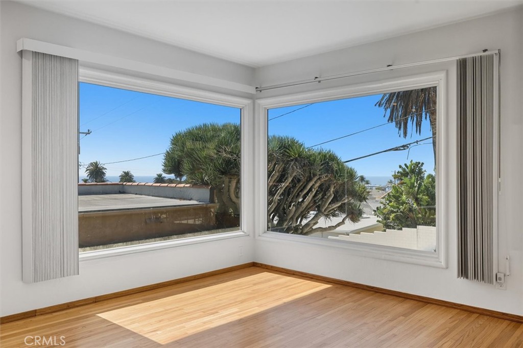 3644 S Cabrillo Avenue