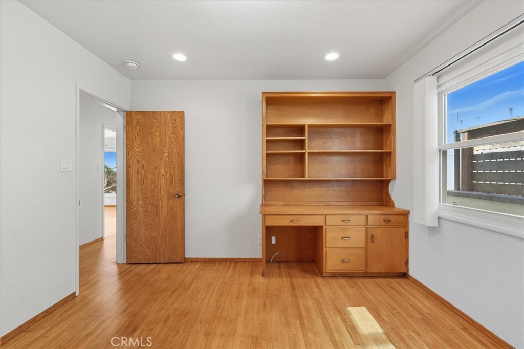 3644 S Cabrillo Avenue