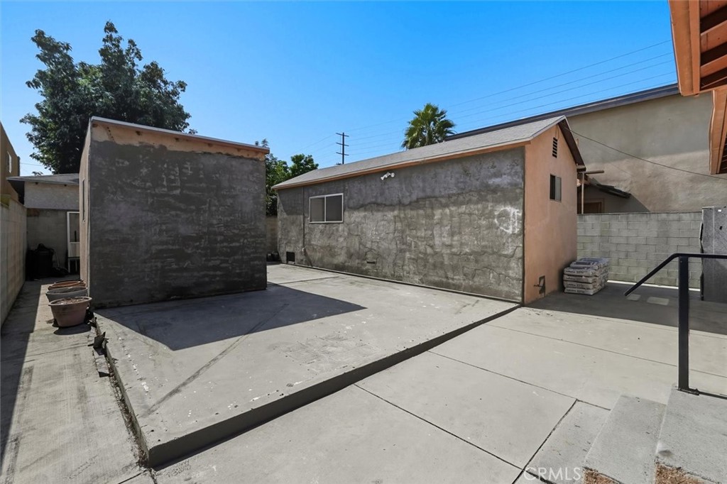 681 W Upland Avenue