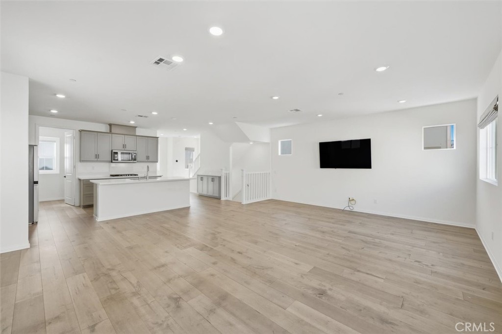 27656 S Grandview Way