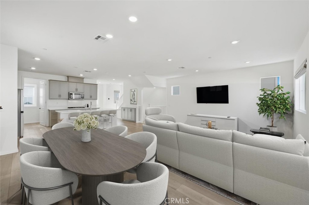 27656 S Grandview Way