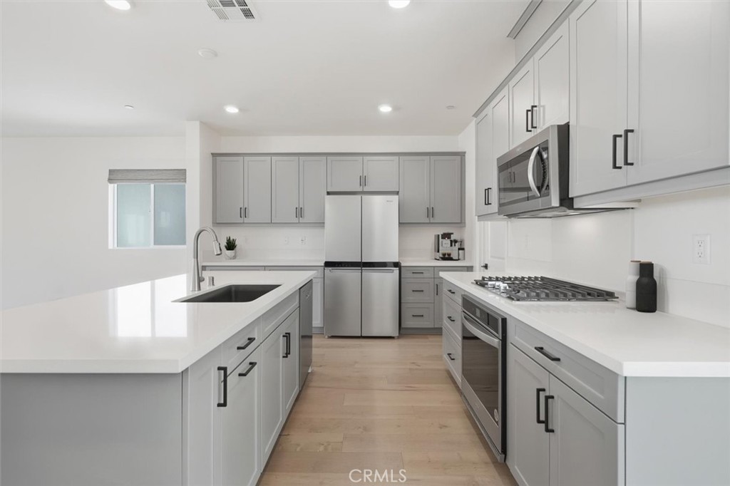 27656 S Grandview Way