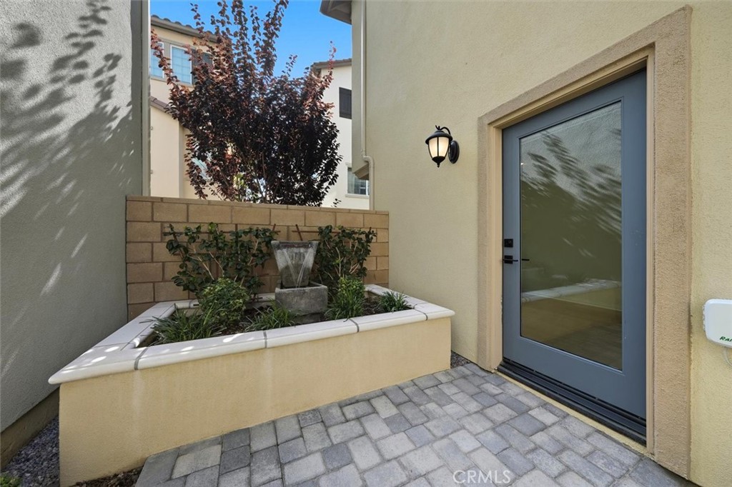 27656 S Grandview Way