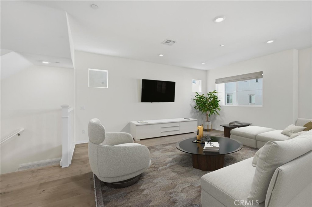 27656 S Grandview Way