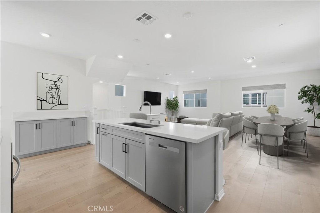 27656 S Grandview Way