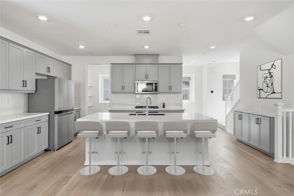 27656 S Grandview Way