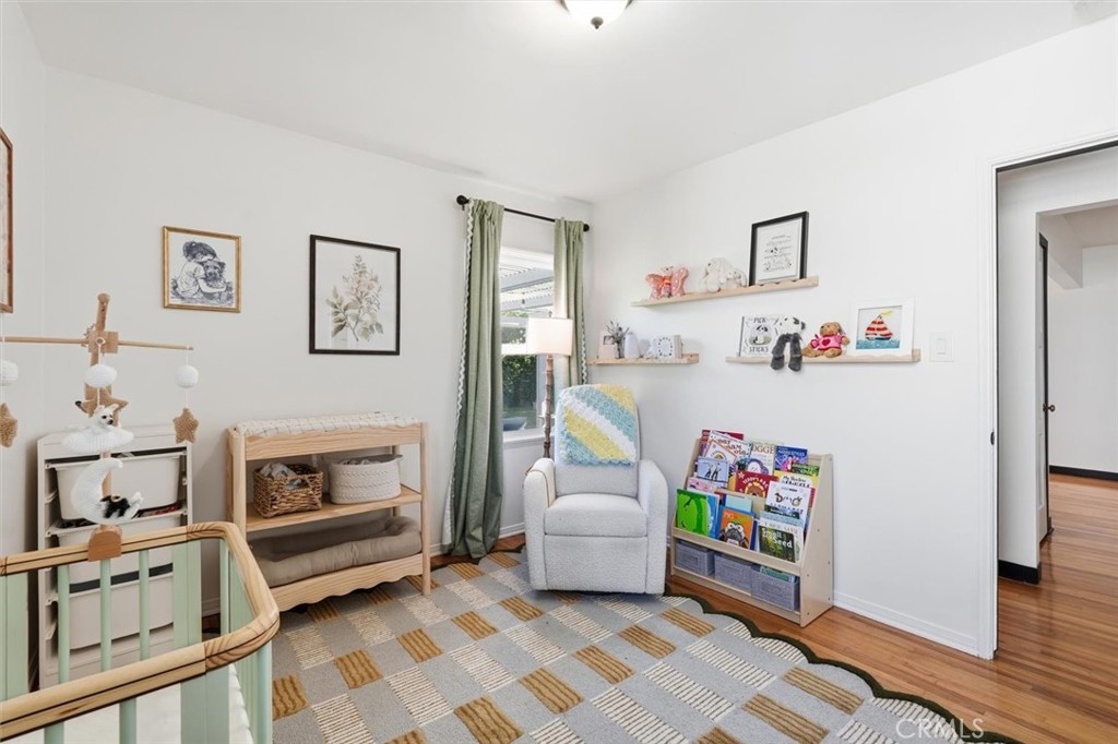 2324 Roycroft Avenue