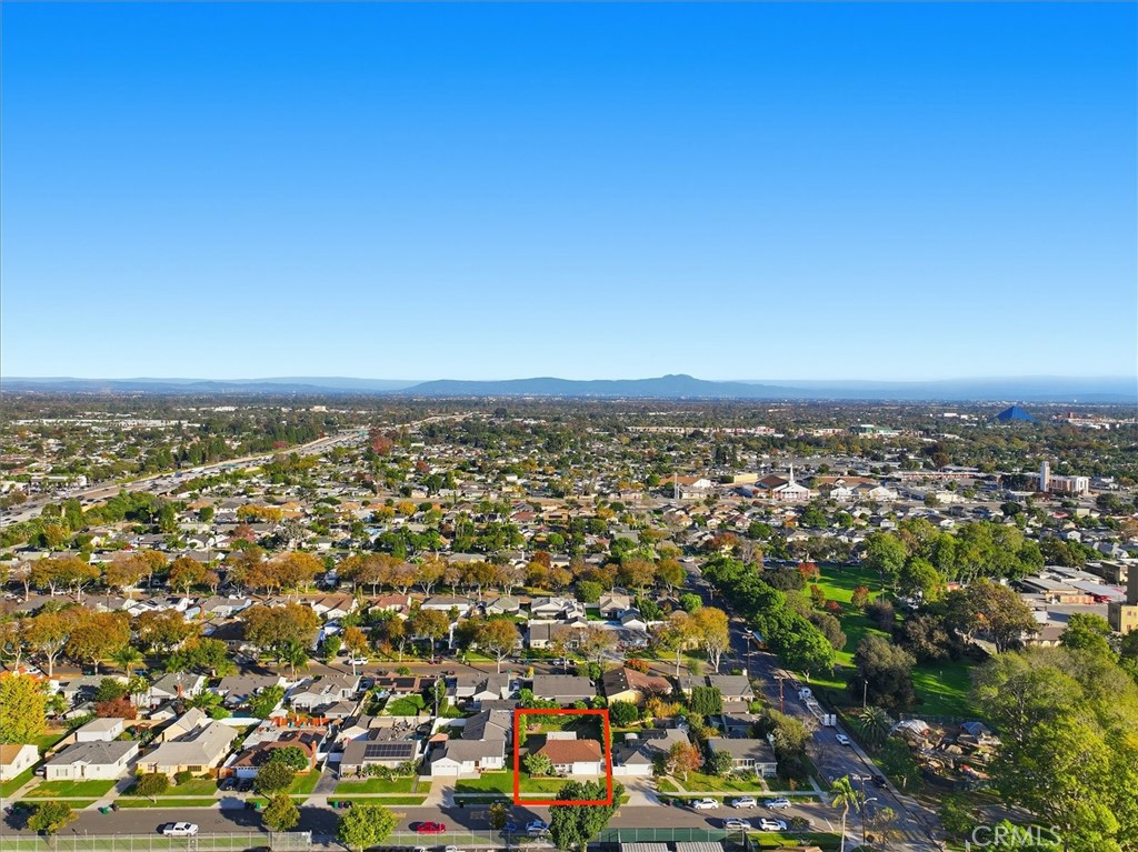 2324 Roycroft Avenue