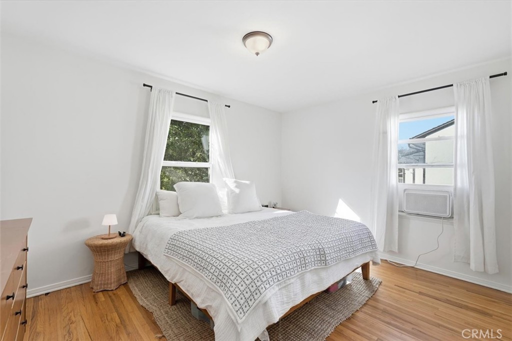 2324 Roycroft Avenue