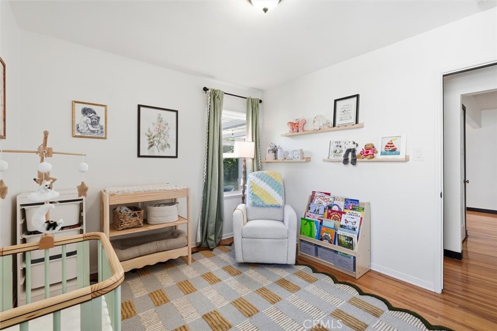 2324 Roycroft Avenue