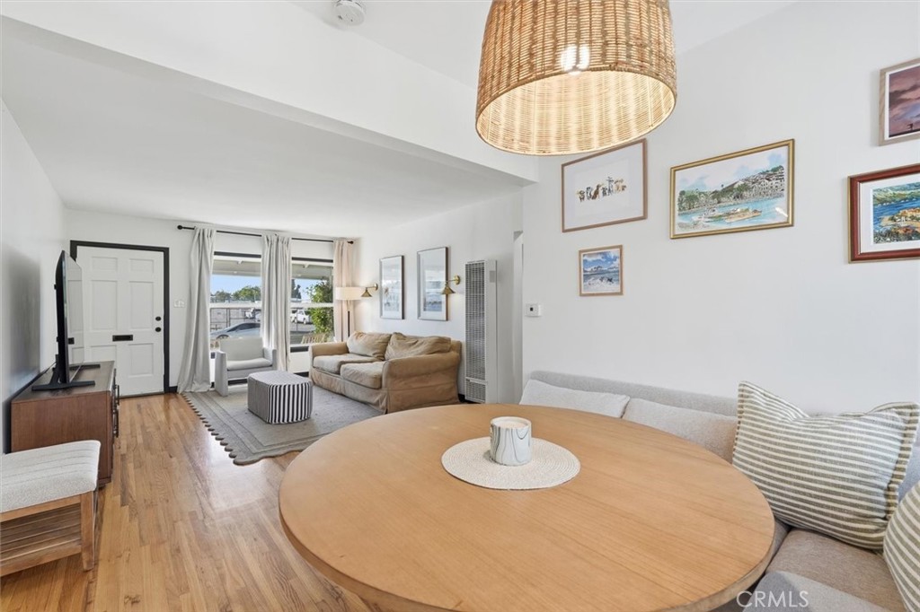 2324 Roycroft Avenue