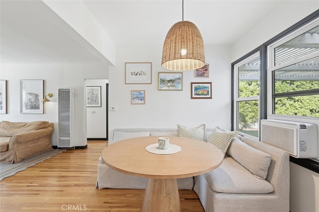 2324 Roycroft Avenue