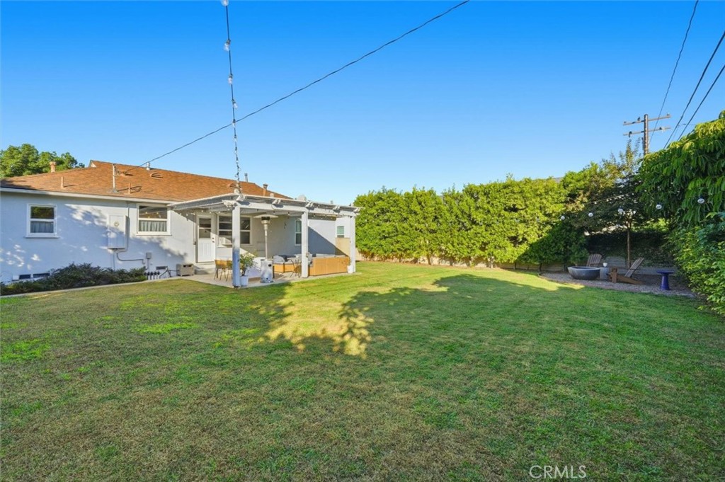 2324 Roycroft Avenue