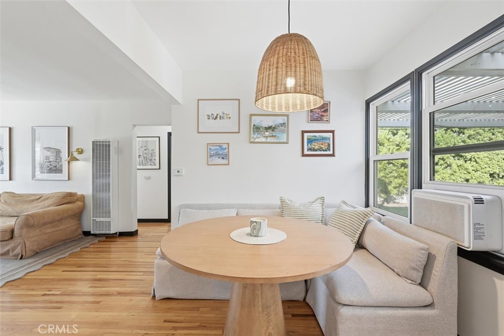 2324 Roycroft Avenue