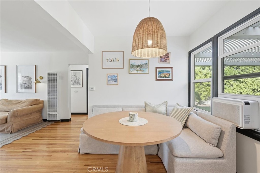 2324 Roycroft Avenue