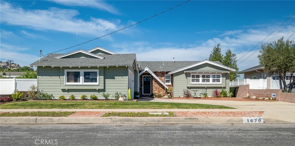 1670 W 7th