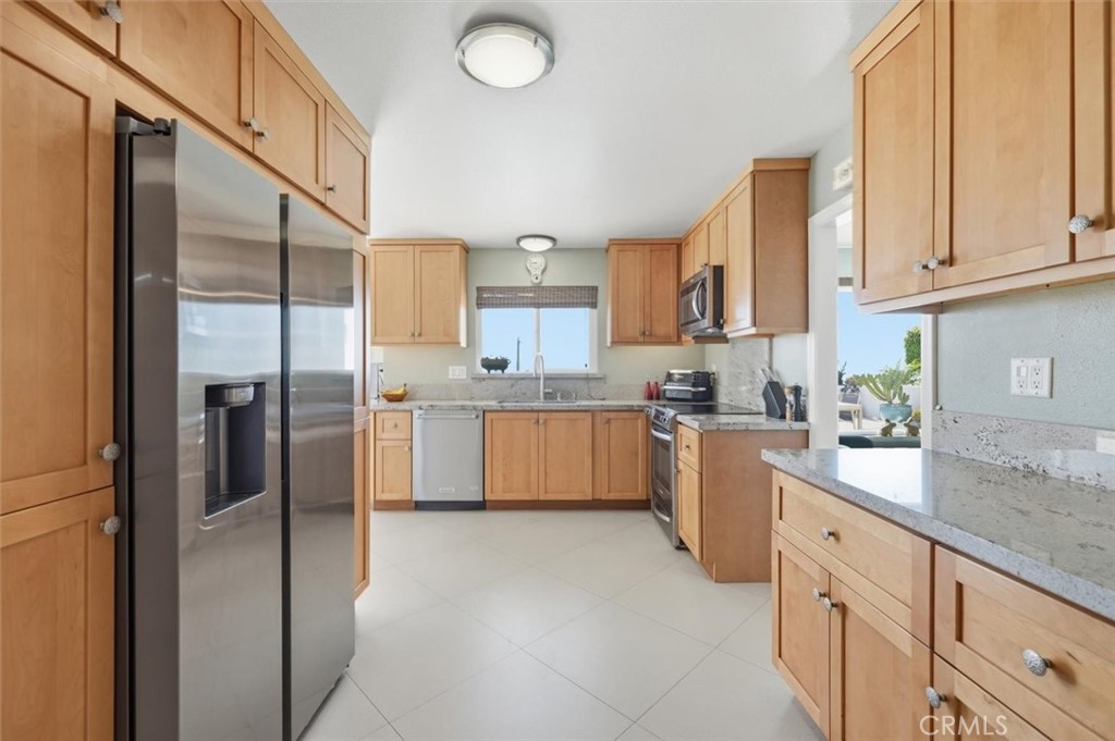 2225 Grenadier Drive