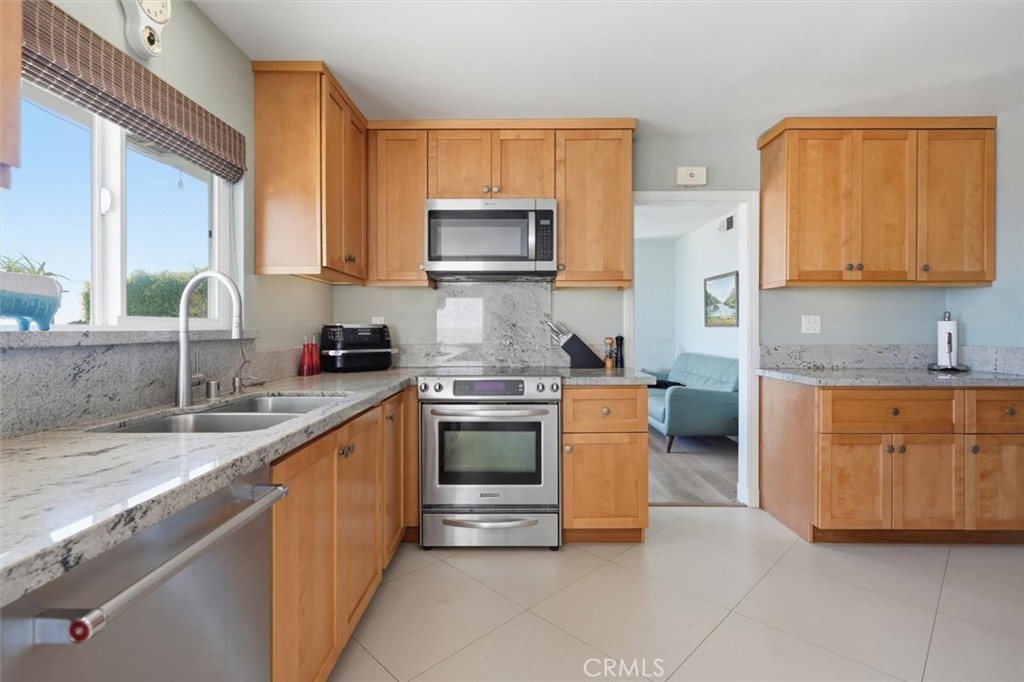 2225 Grenadier Drive