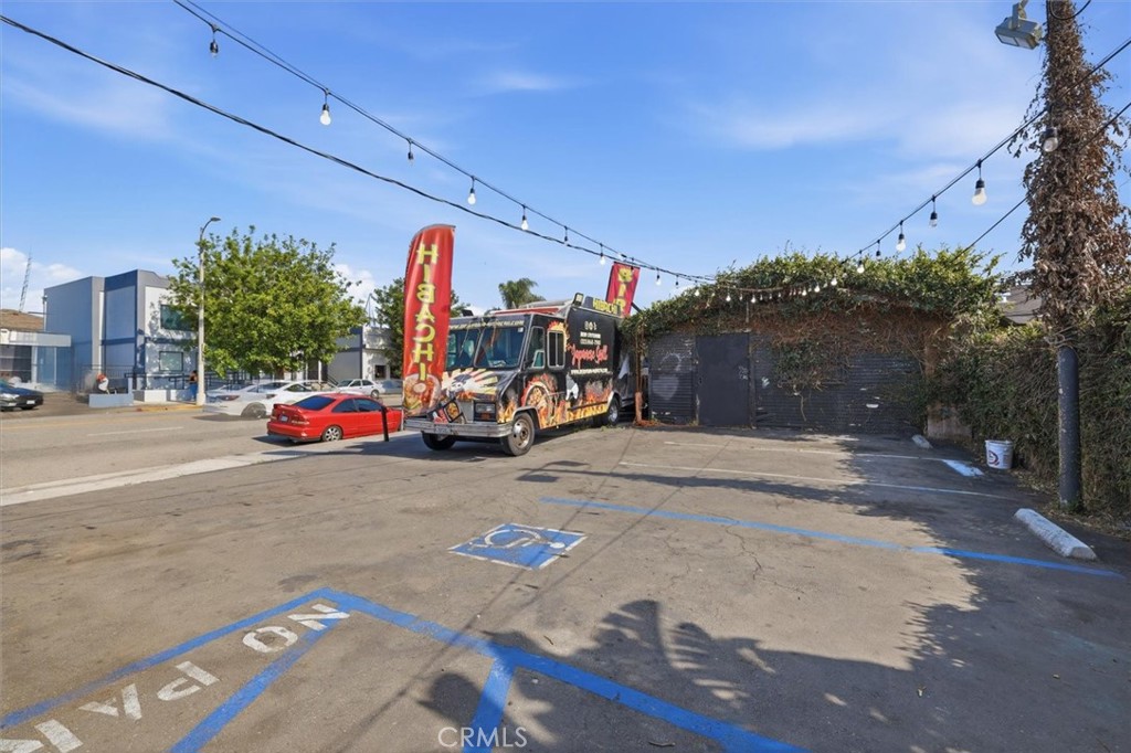 690 W 18th Street