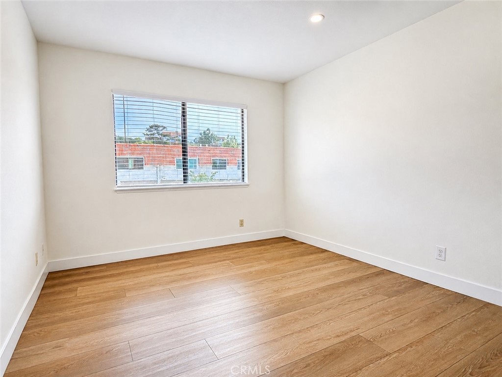 27943 Ridgebrook Court