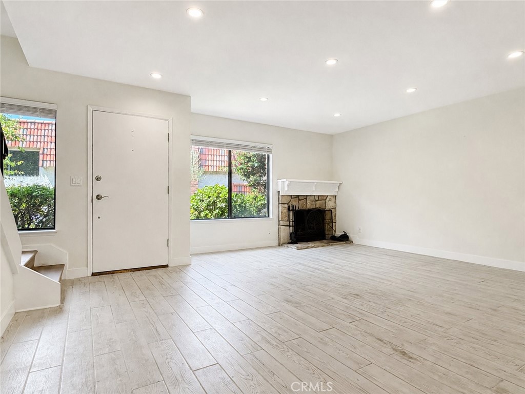 27943 Ridgebrook Court