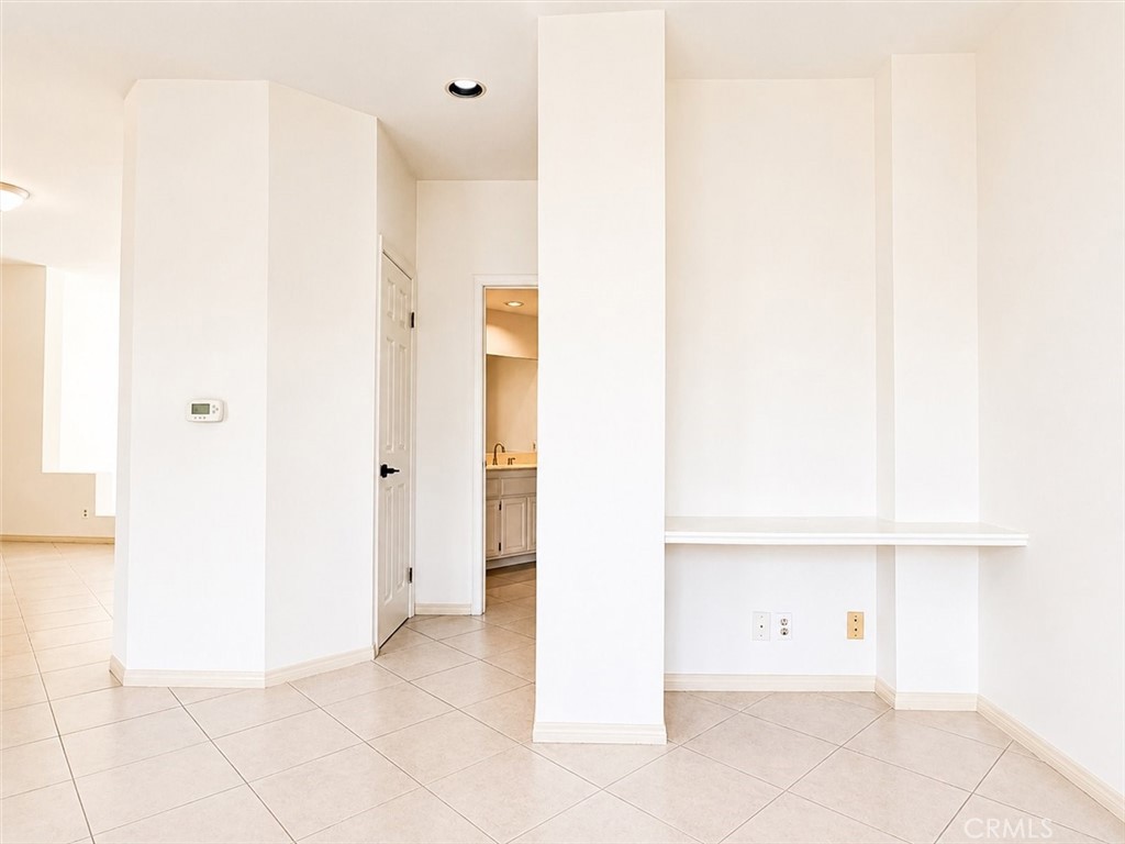 210 S Prospect Avenue 4