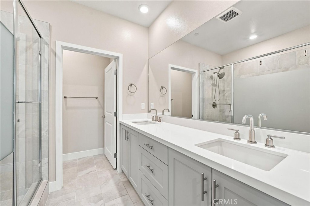 1692 W Enterprise Drive
