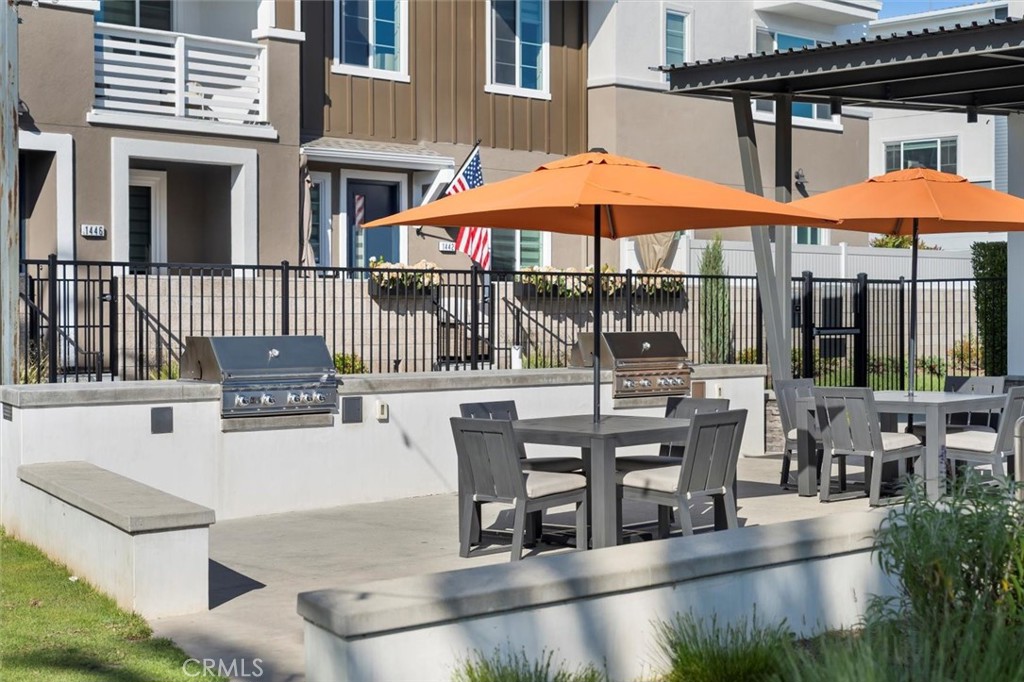 1692 W Enterprise Drive