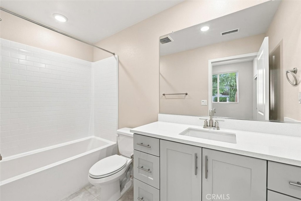 1692 W Enterprise Drive