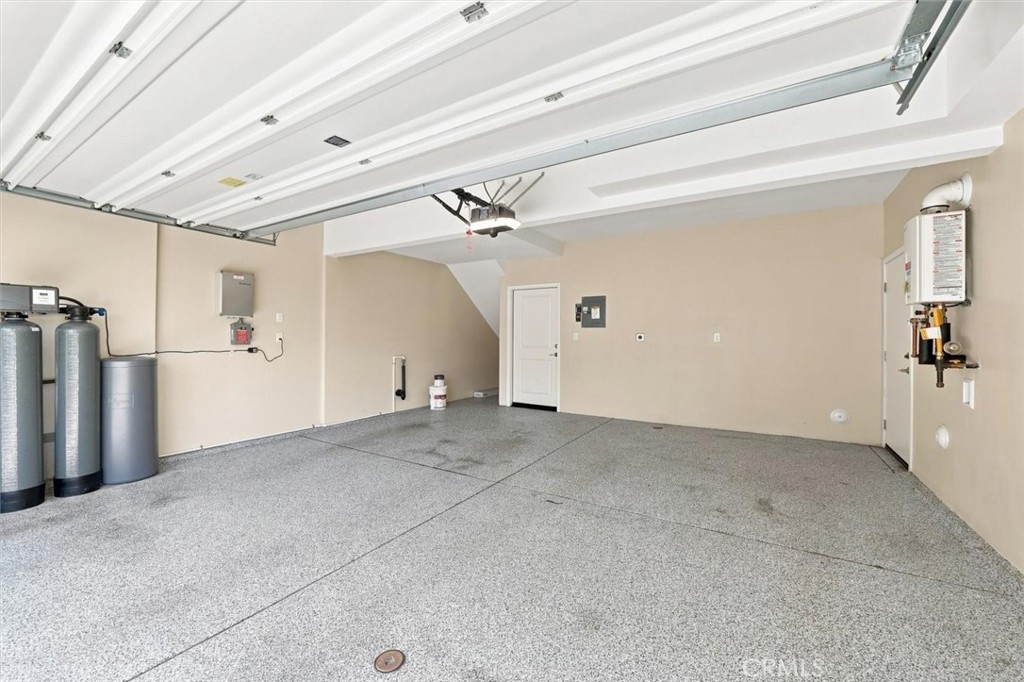 1692 W Enterprise Drive
