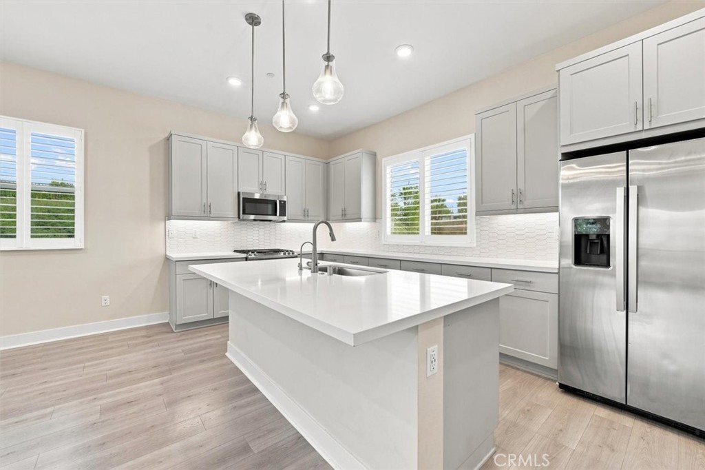 1692 W Enterprise Drive