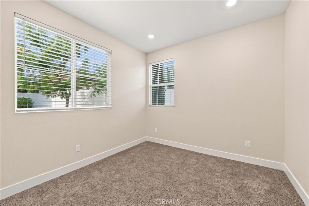 1692 W Enterprise Drive