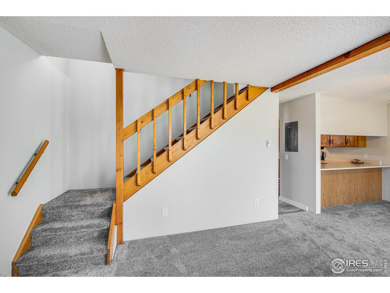 1050 S St Vrain Ave E-3