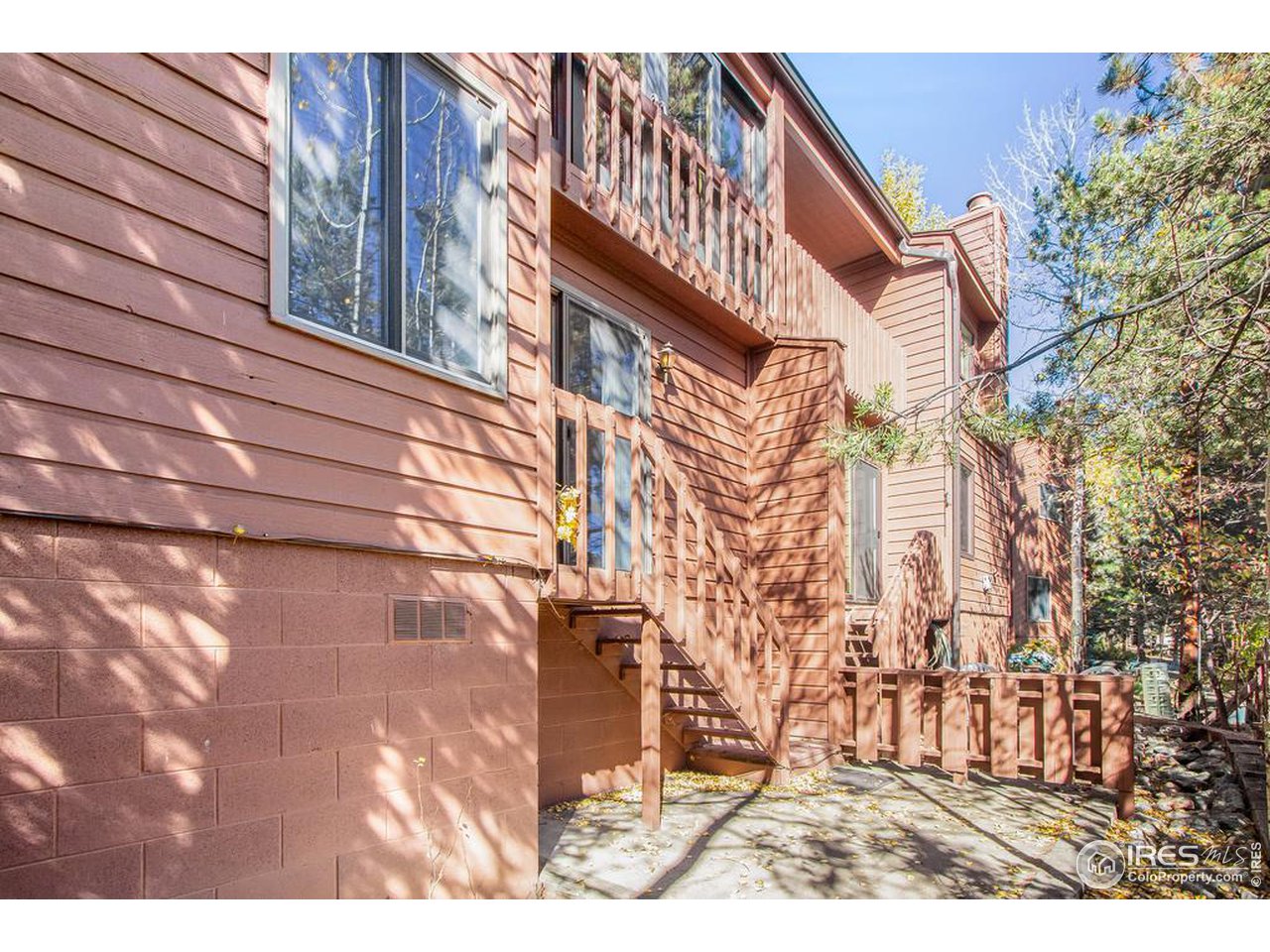 1050 S St Vrain Ave E-3