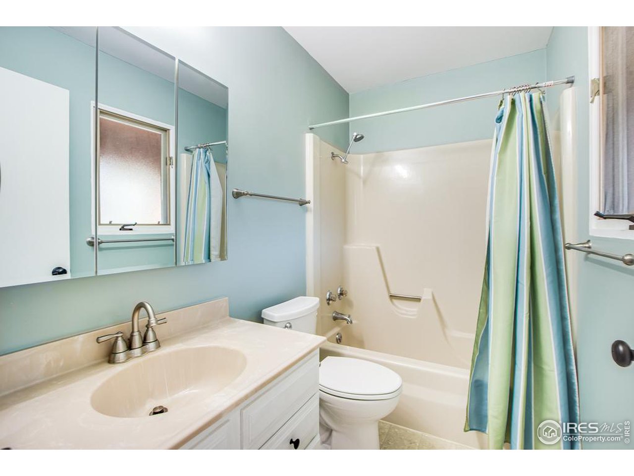 1050 S St Vrain Ave E-3