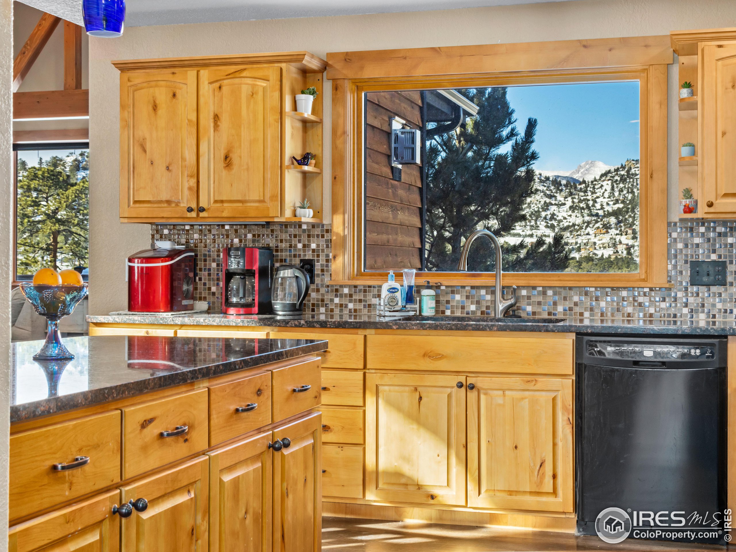 609 Whispering Pines Dr