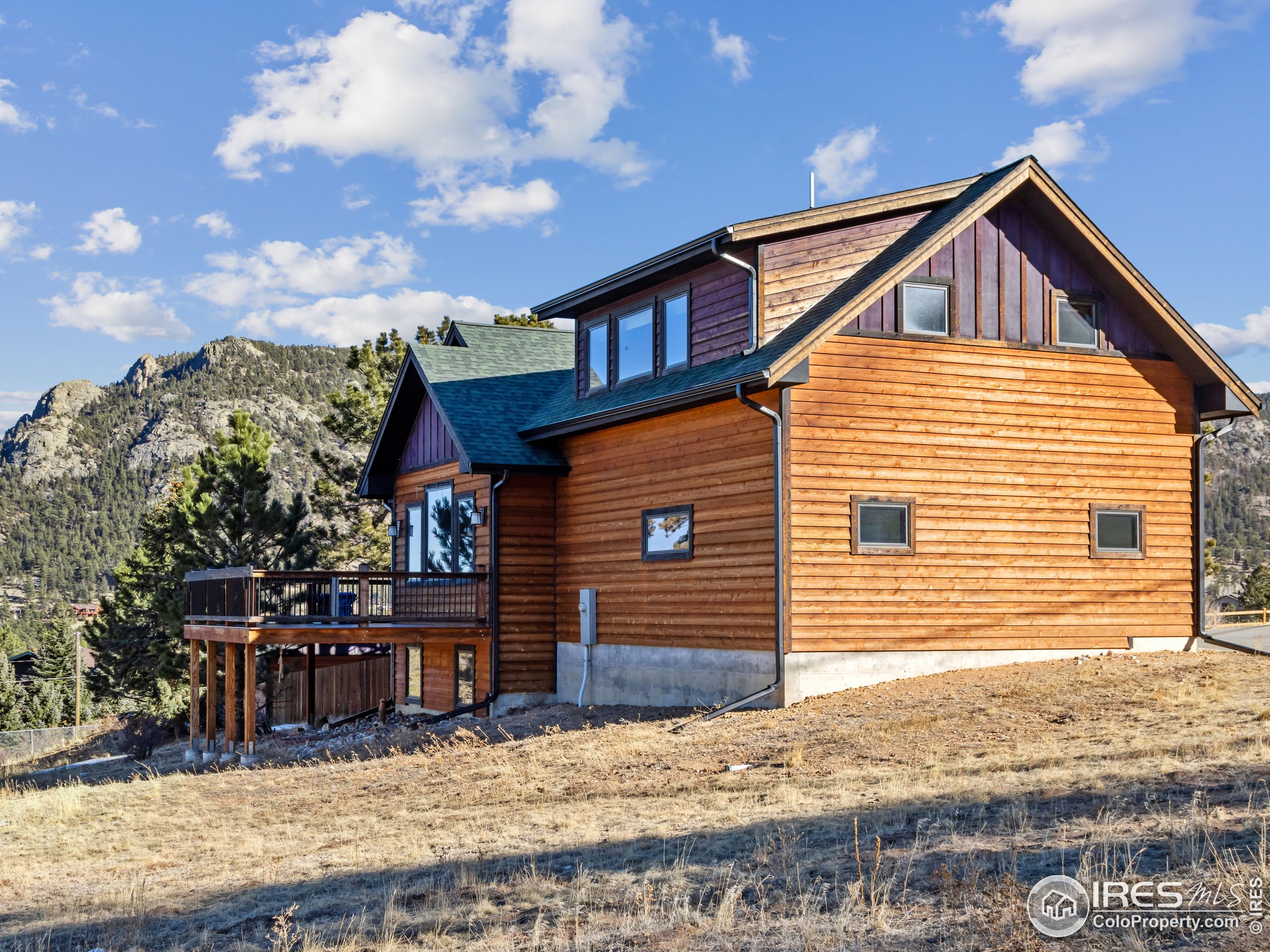 609 Whispering Pines Dr