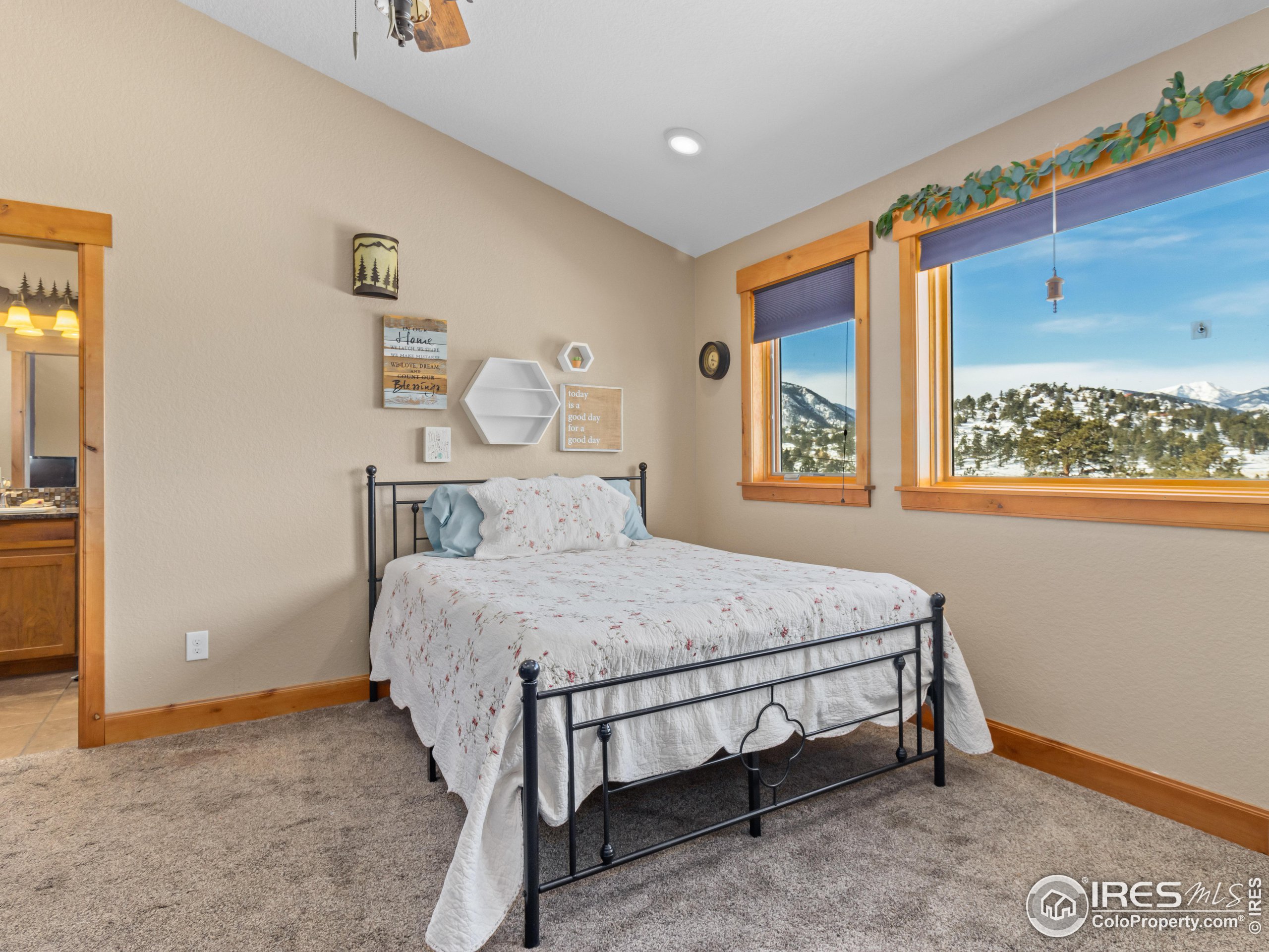 609 Whispering Pines Dr