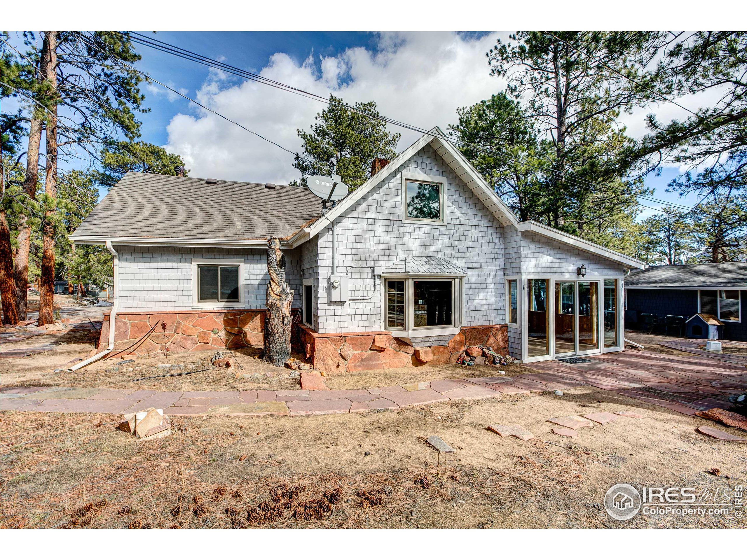 910 Shady Ln
