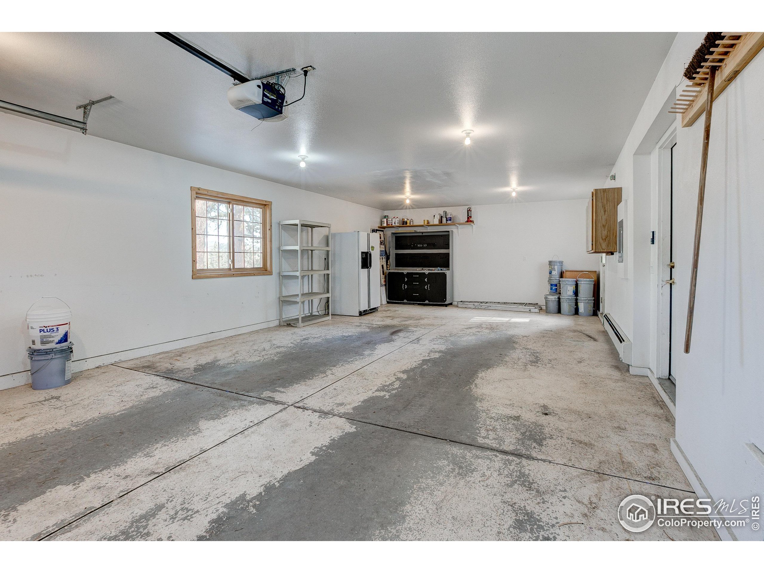 910 Shady Ln