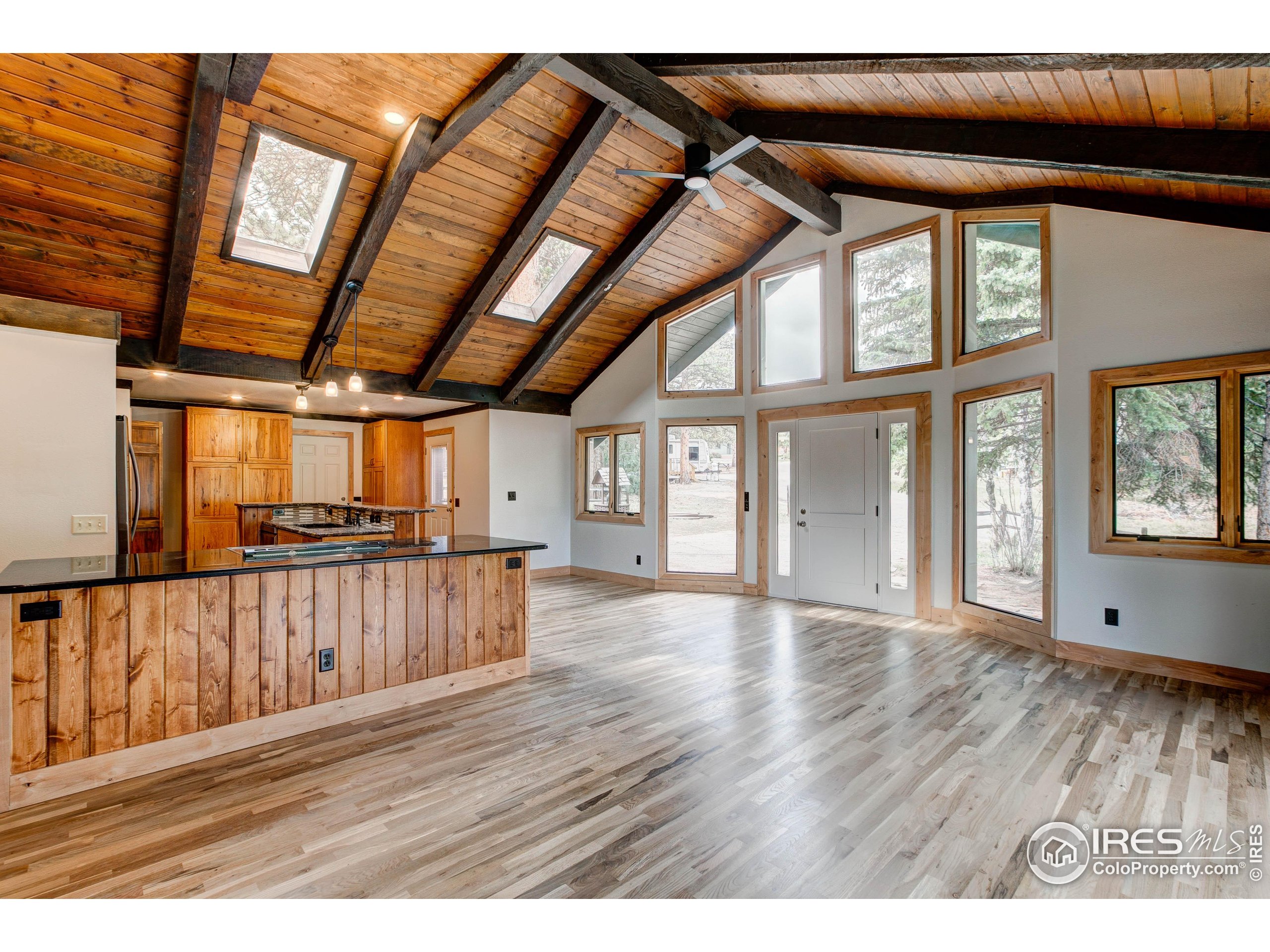 1033 Tranquil Ln