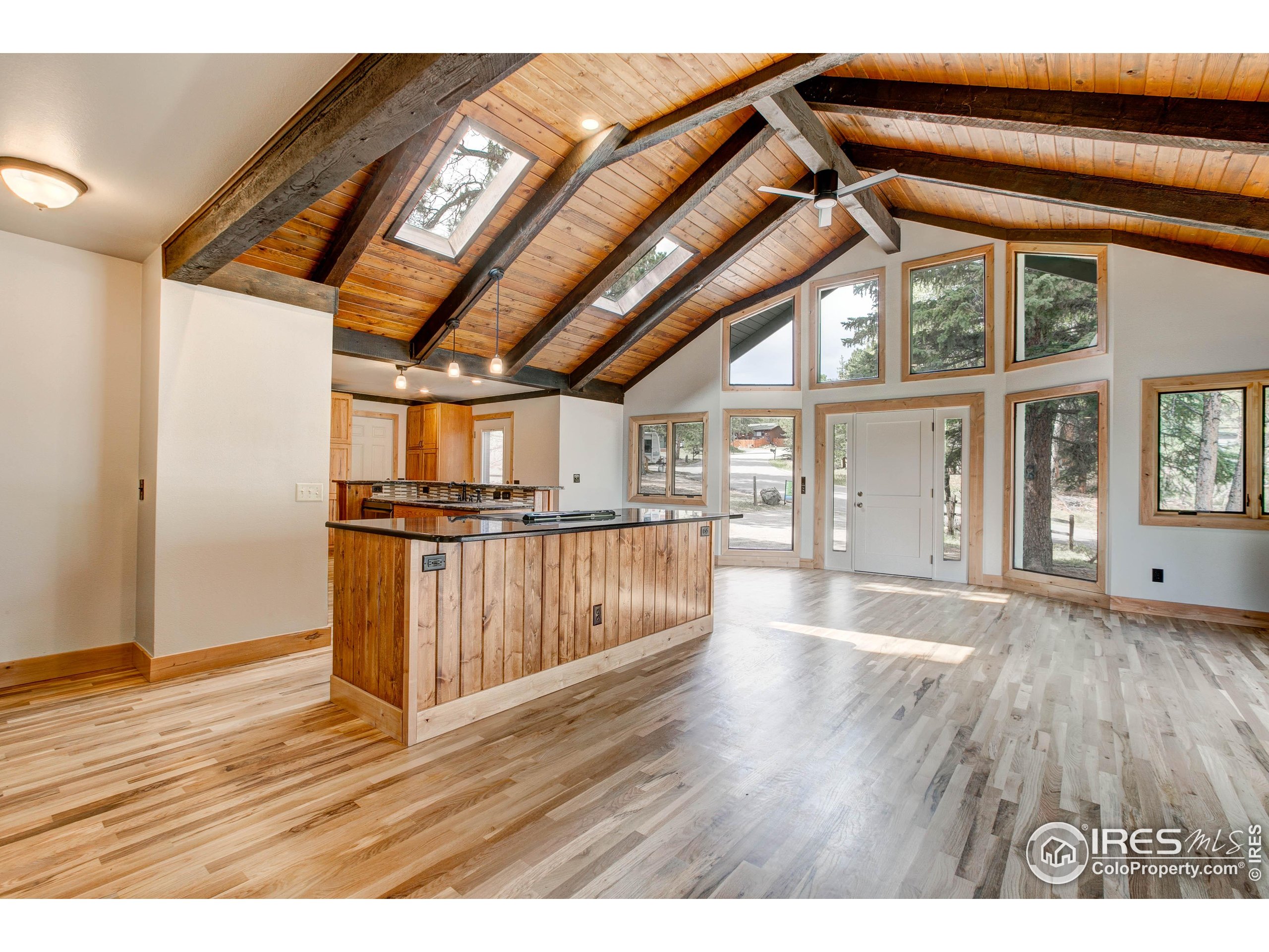 1033 Tranquil Ln