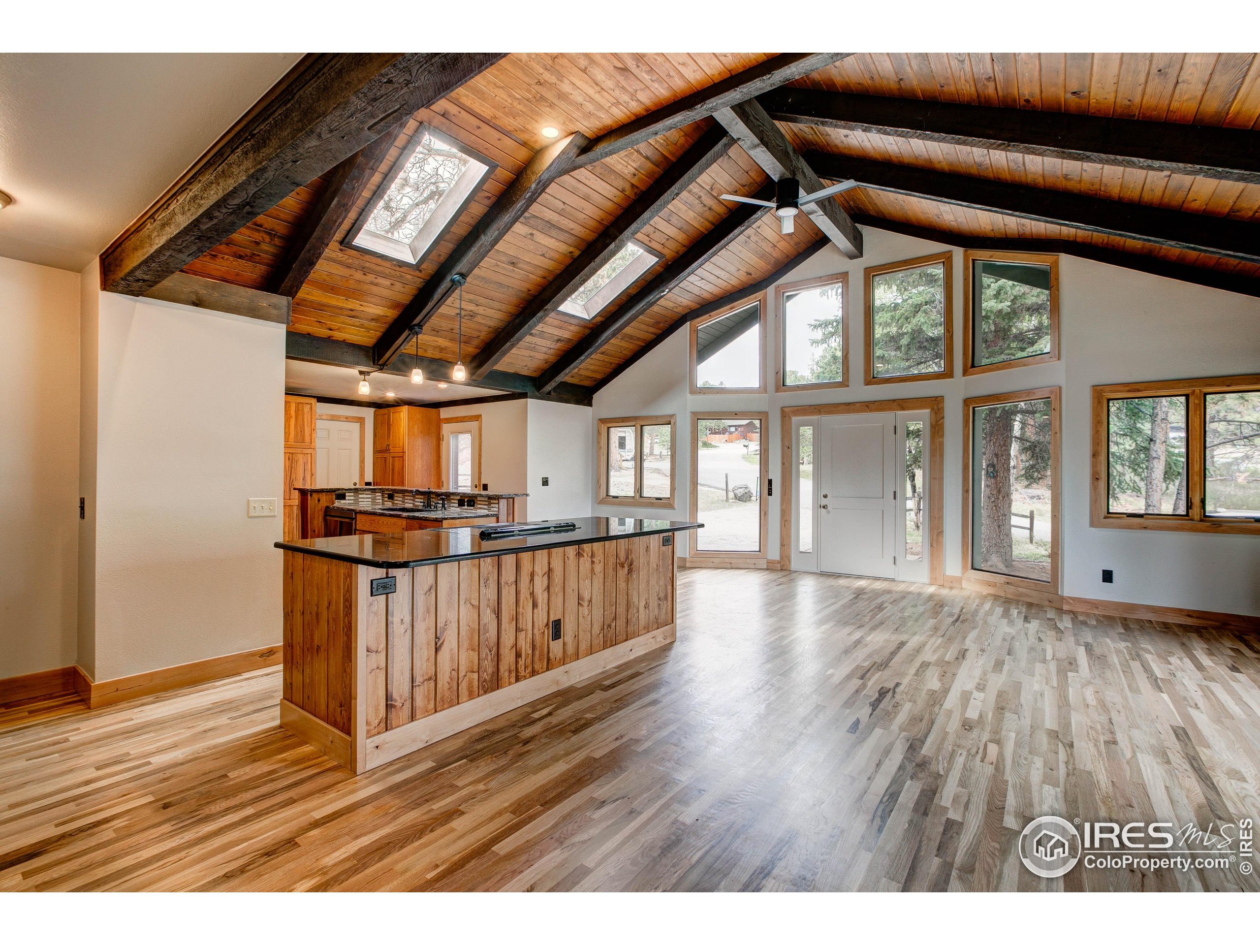 1033 Tranquil Ln