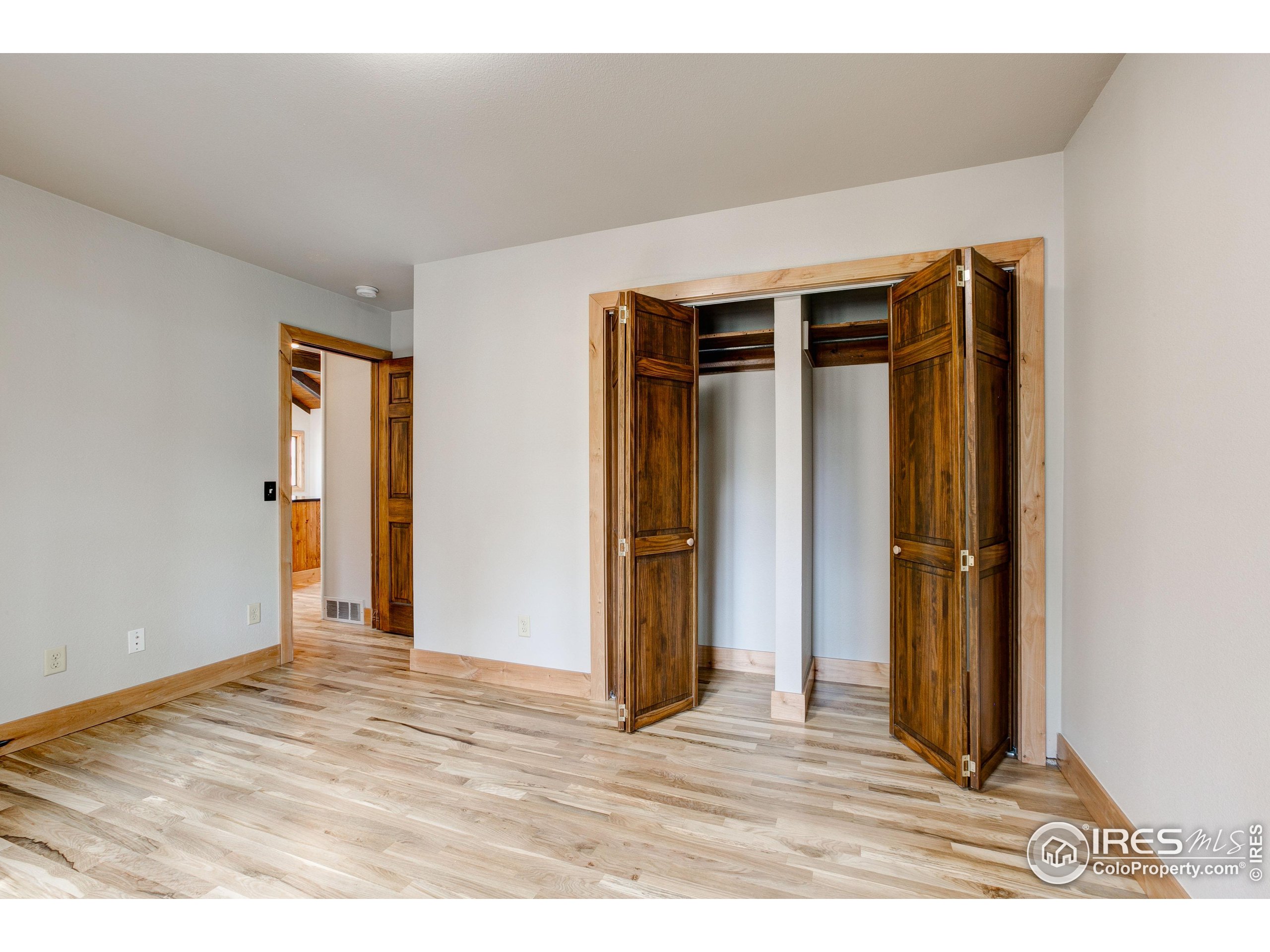 1033 Tranquil Ln