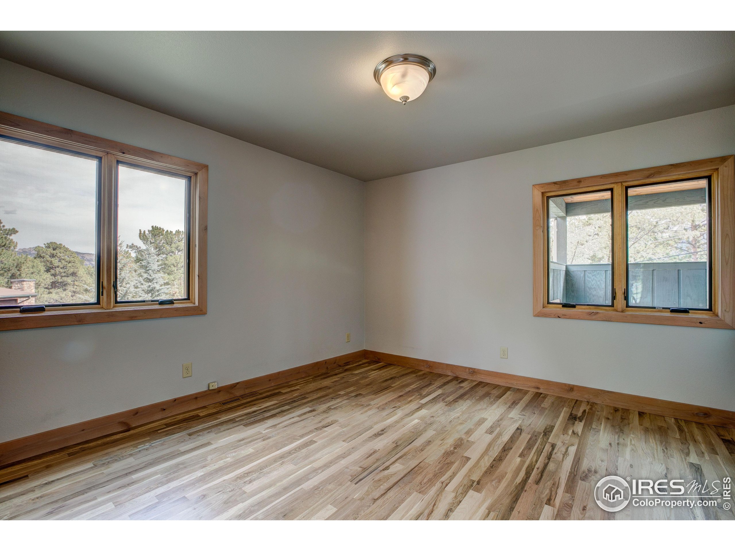 1033 Tranquil Ln