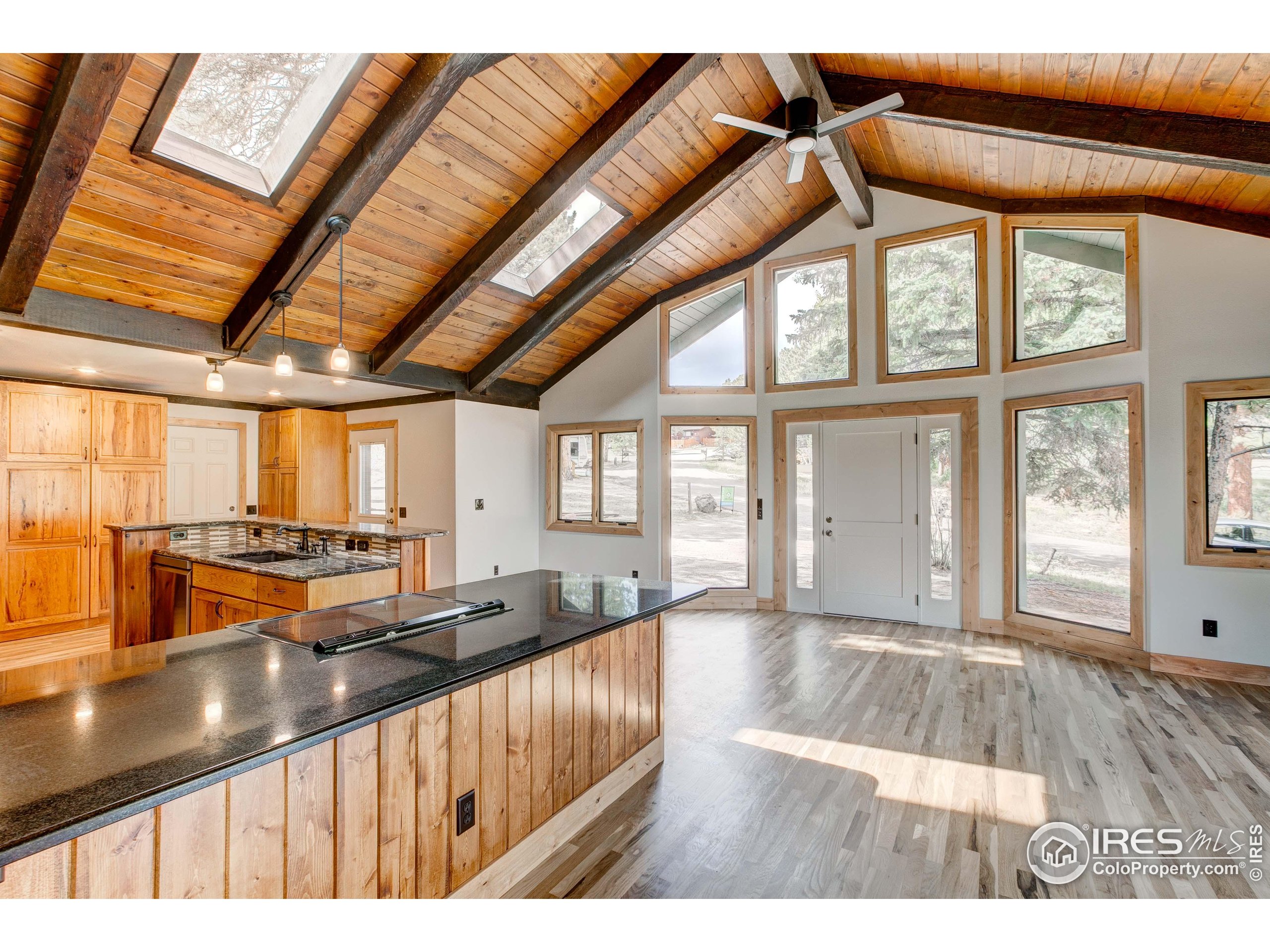 1033 Tranquil Ln