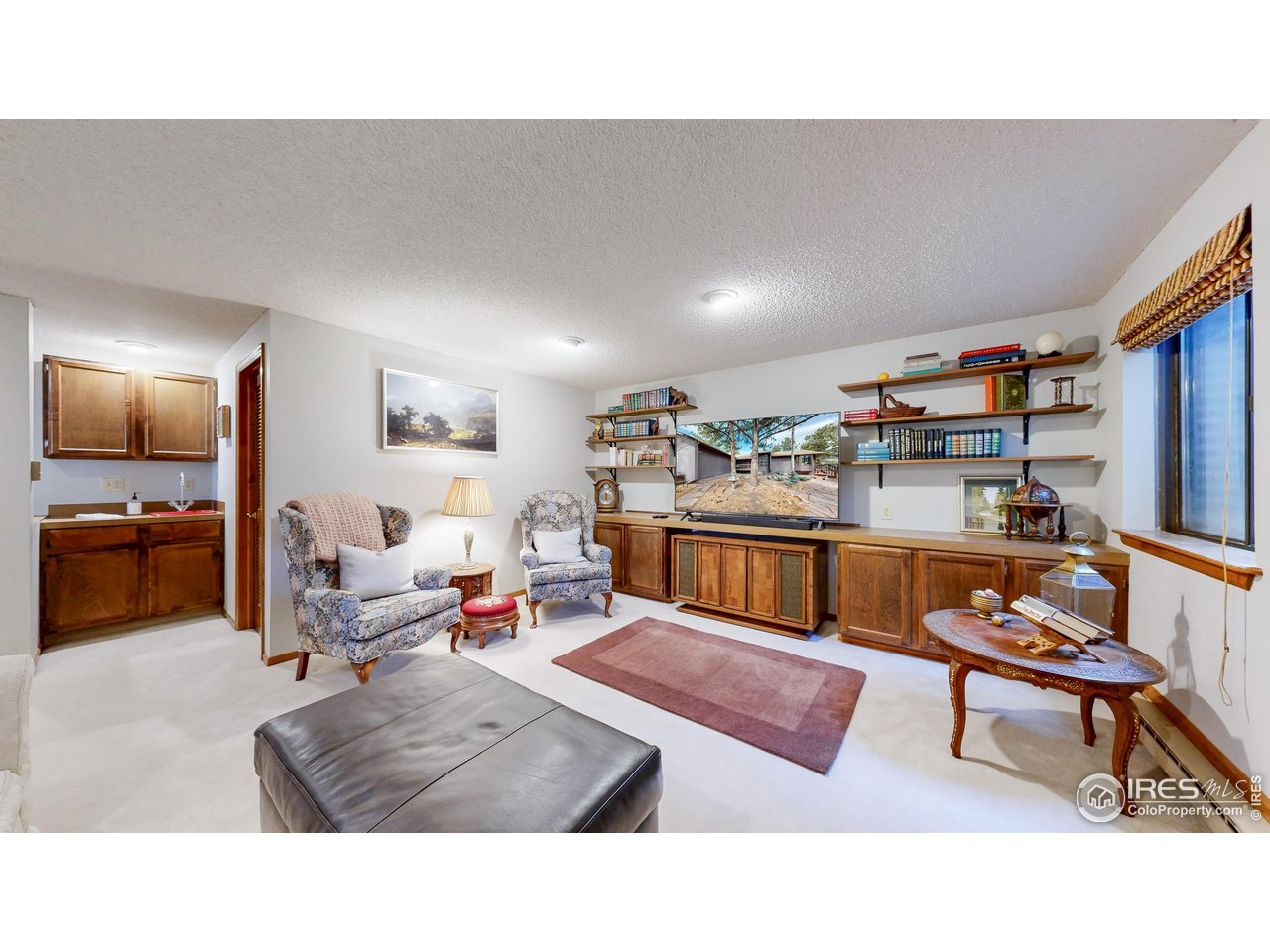 2441 Spruce Ave