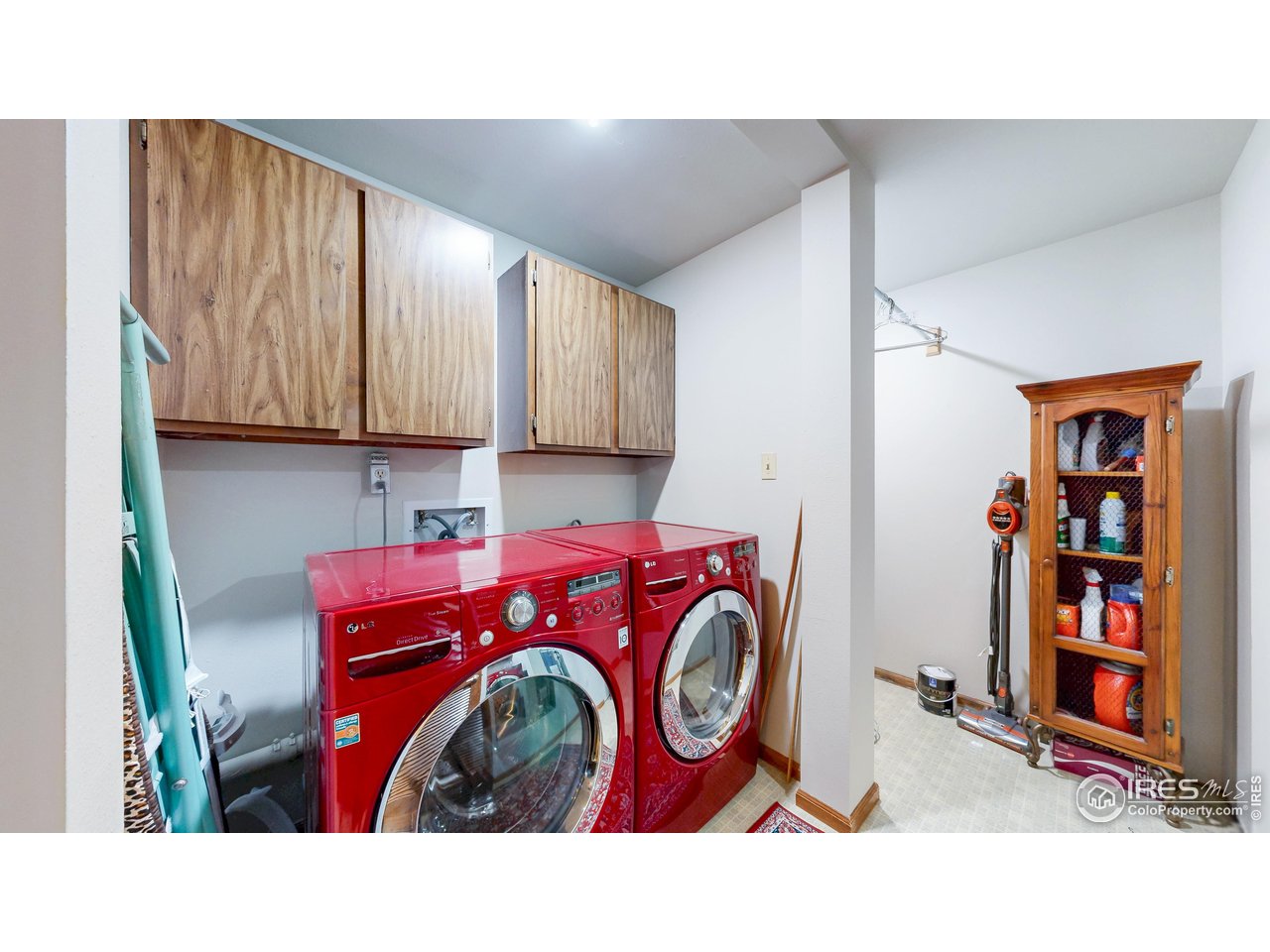 2441 Spruce Ave