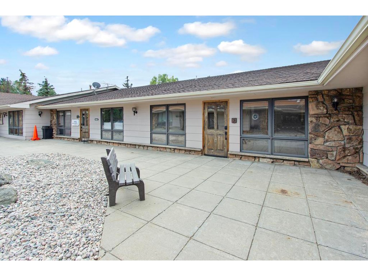 600 S Saint Vrain Ave 5